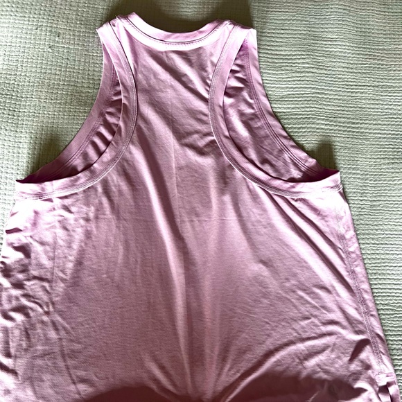 Lululemon Women's Pink Sleeveless Top - Picture 2 of 3